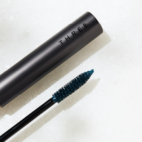 THREE アートエクスプレッショニストマスカラ