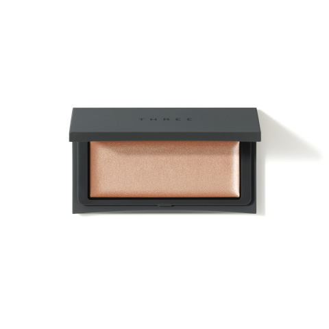 THREE リフレクトグロー