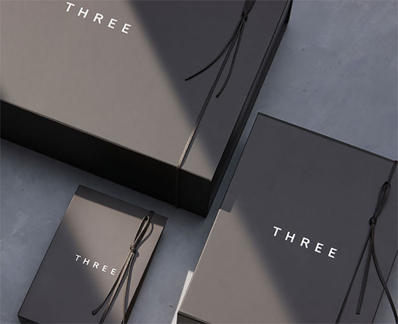 THREE 公式オンラインショップ 送料無料サービス