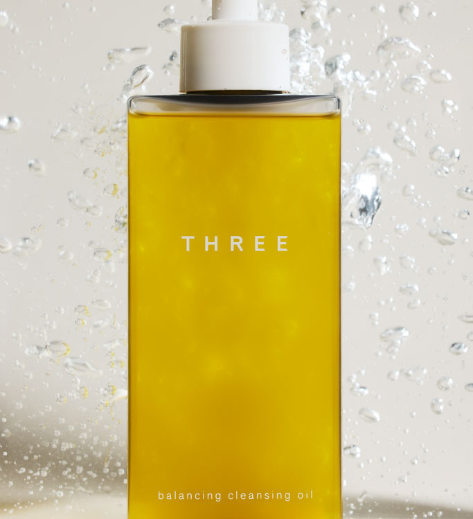 THREE BALANCING CLEANSING OIL N