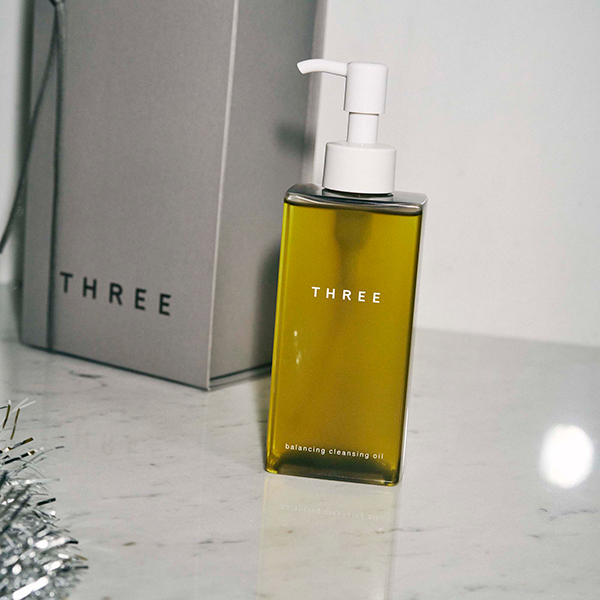THREE バランシング クレンジング オイル Ｎ