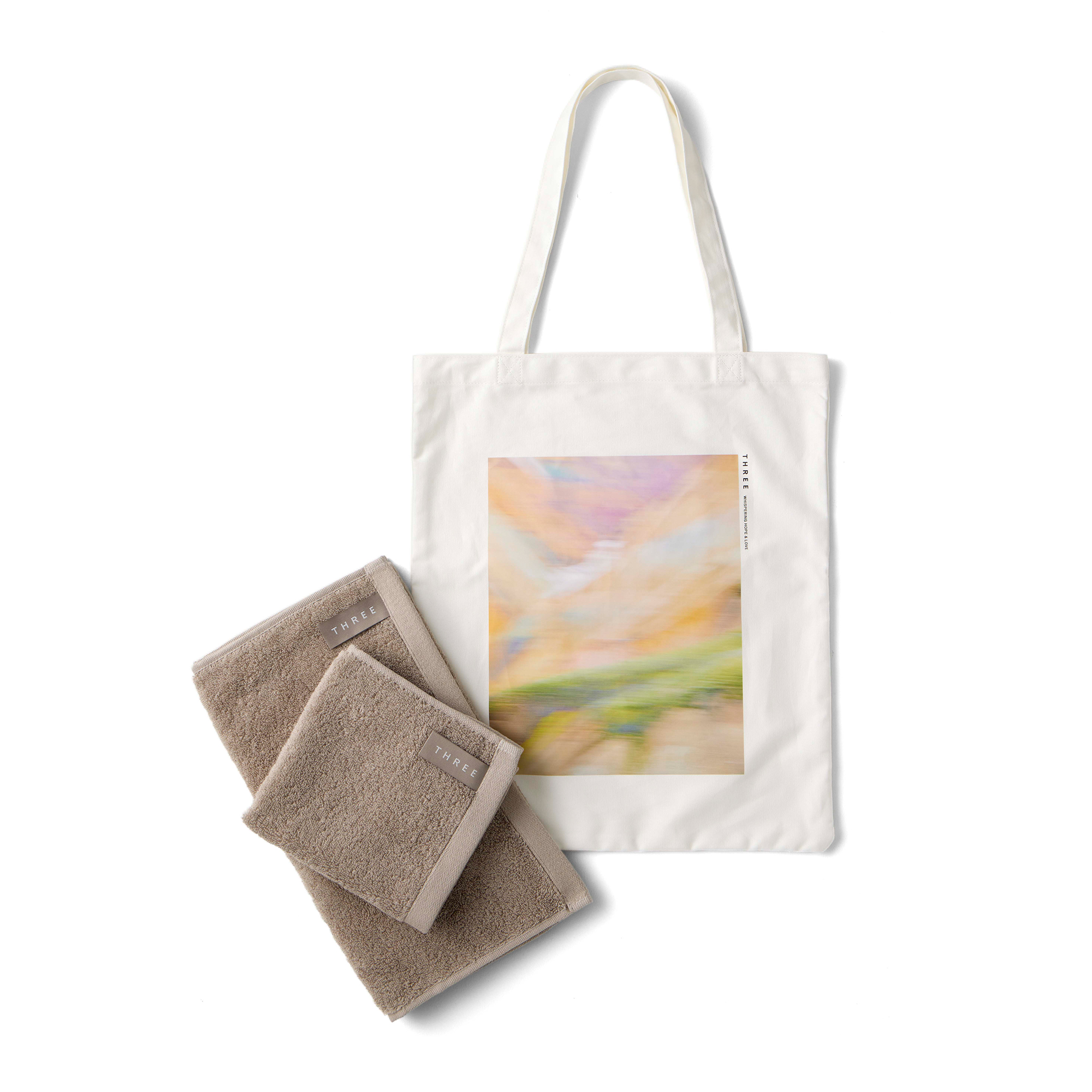 THREE ウィンターギフト トートバッグ&タオル ホリデーコレクション 2025 3