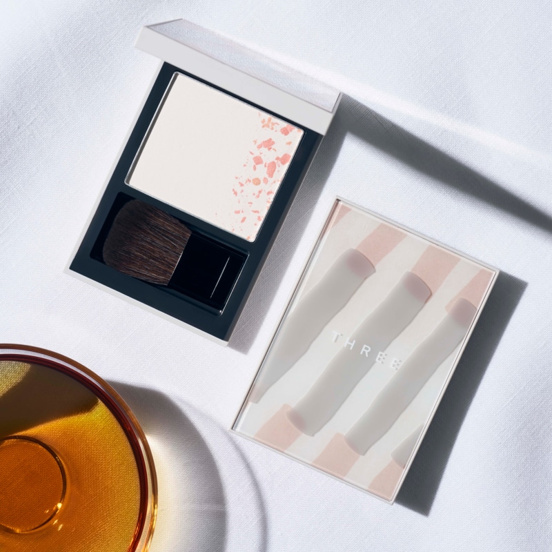THREE 2026 SPRING COLLECTION セイクリッドスペース フェイスパウダー 2