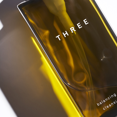 THREE バランシング クリア クレンジング オイル