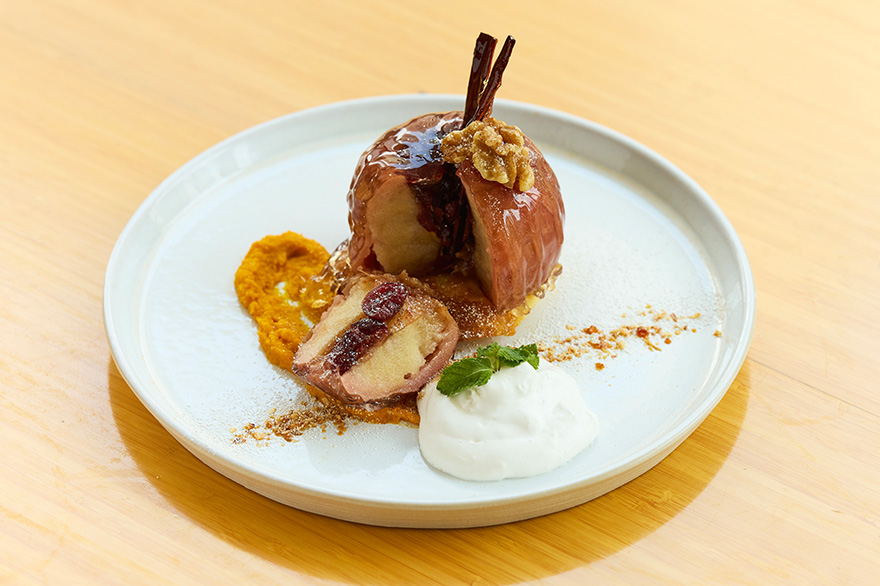 紅玉の焼きりんご　カルヴァドス風味のマスカルポーネ