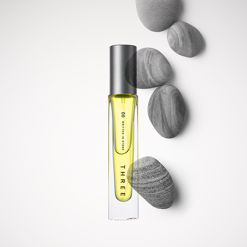 THREE エッセンシャルセンツ R（10mL） 00 WRITTEN IN STONE