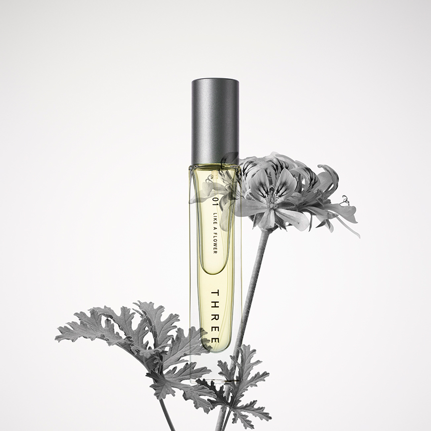 THREE エッセンシャルセンツ R（10mL） 01 LIKE A FLOWER