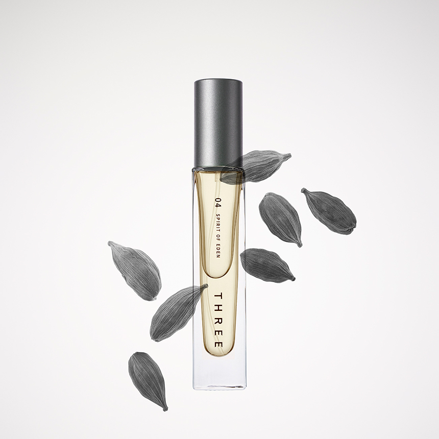 THREE エッセンシャルセンツ R（10mL） 04 SPIRIT OF EDEN
