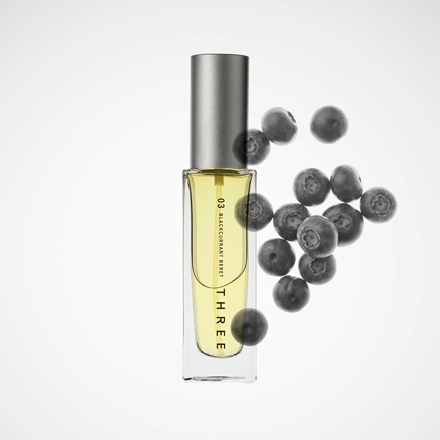 THREE エッセンシャルセンツ R（30mL） 03 BLACKCURRANT BERET