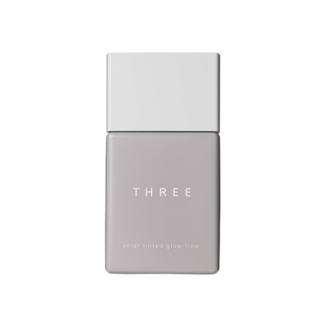 THREE ソーラーティンティドグローフロー THREE（スリー）公式オンラインショップ